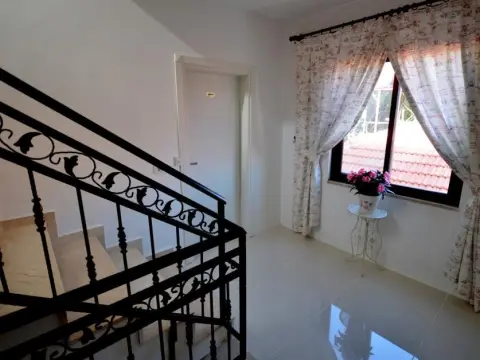 Dinc Hotel - Photo 4