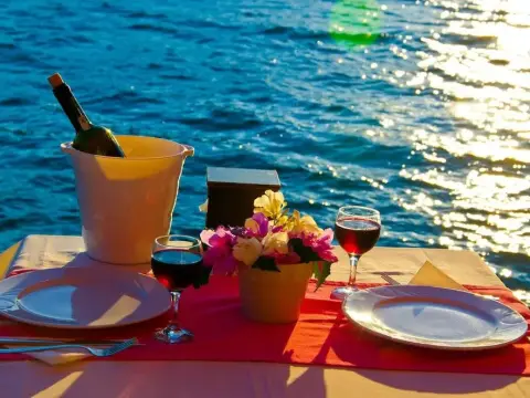 Dinc Hotel - Photo 3