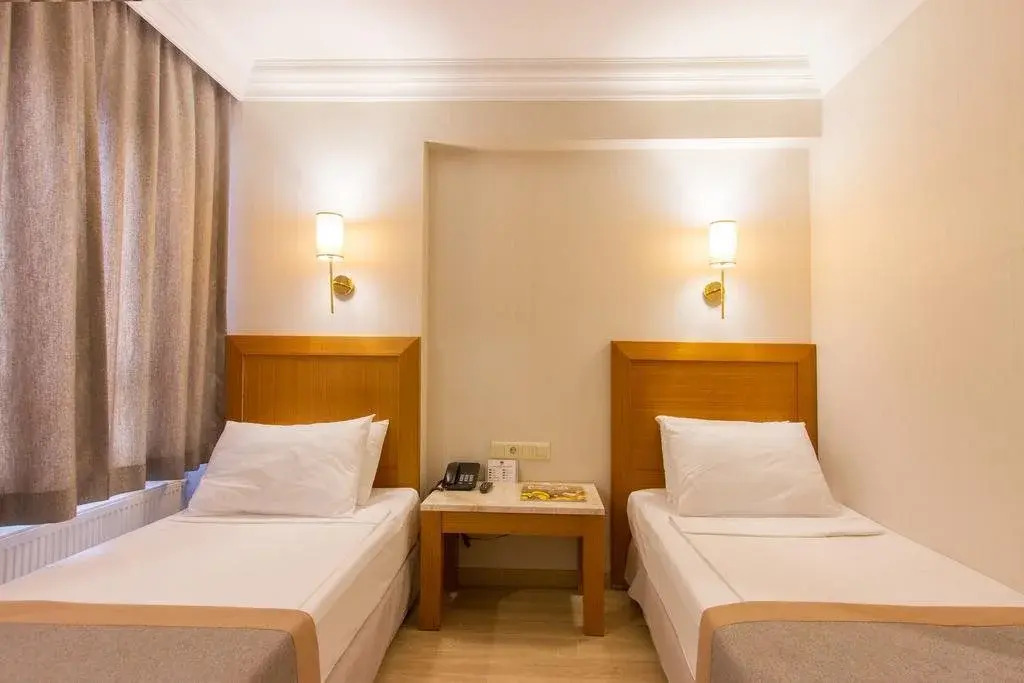 Dogan Royal Hotel - Photo 2