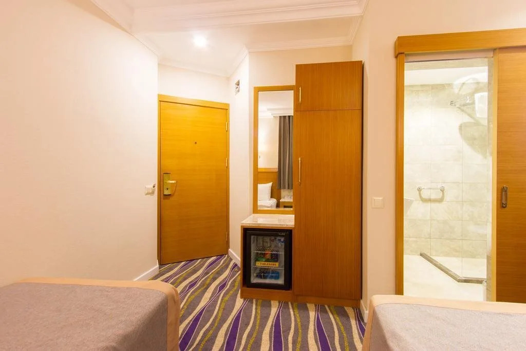 Dogan Royal Hotel - Photo 3