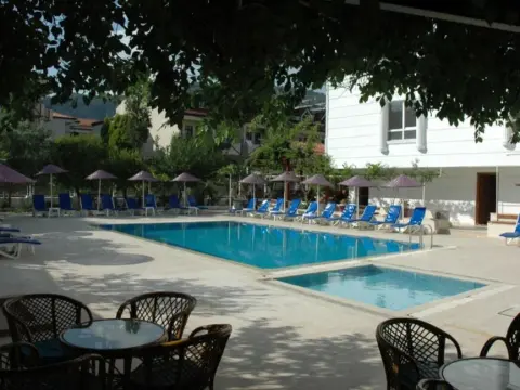 Doruk Hotel and Suites - Photo 3