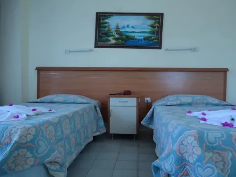 Ekin Hotel - Photo 2