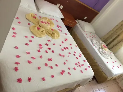 El Latino Otel - Photo 3