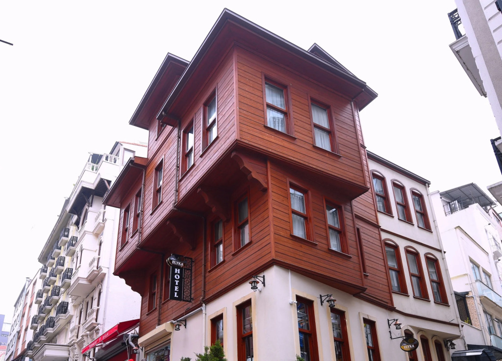 Elyka Hotel - Photo 1