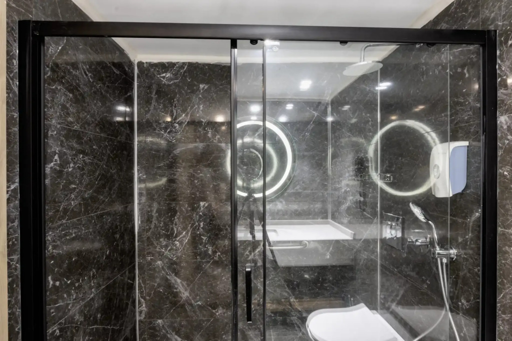 Elysee Hotel - Photo 4