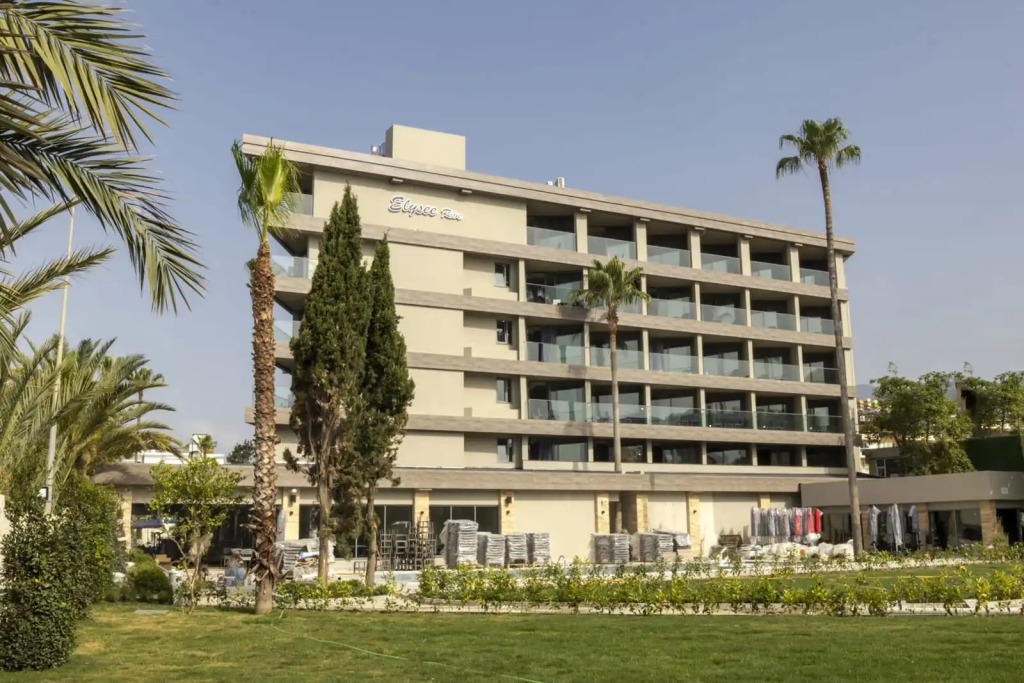 Elysee Hotel - Photo 1