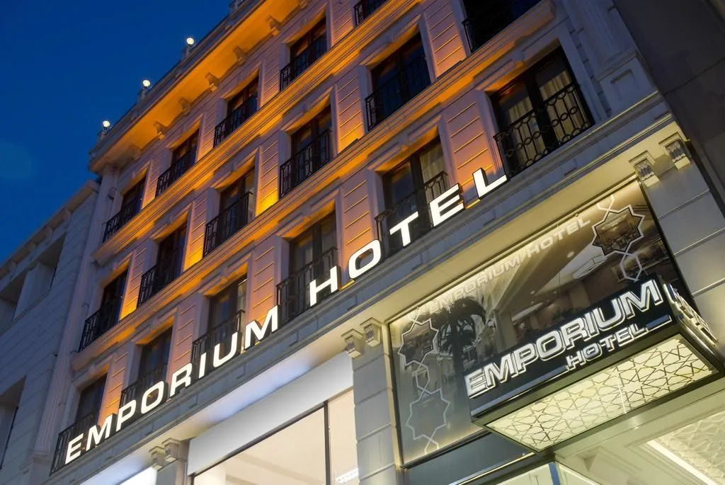 Emporium Hotel - Photo 2