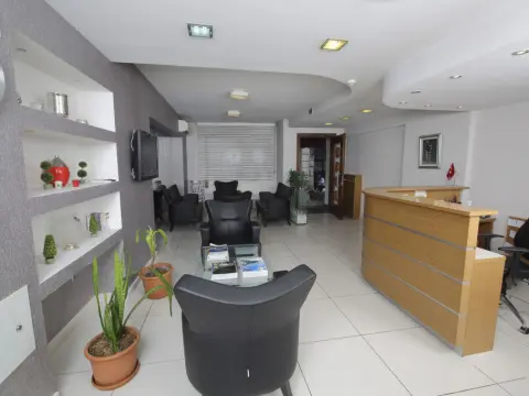 Entes Apart - Photo 2