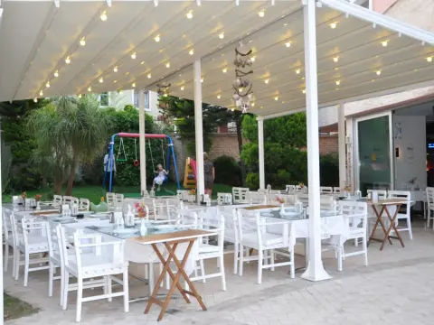 Faber Apartments - Photo 4