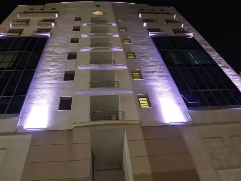 Fly Suites - Photo 1