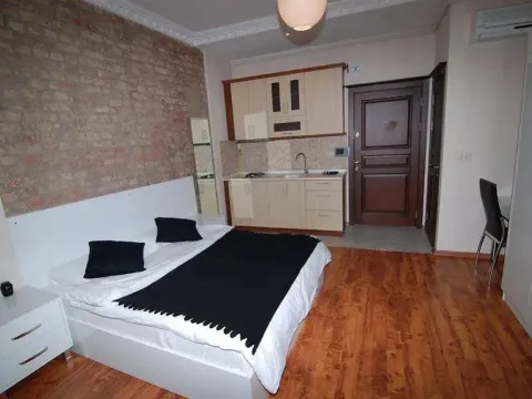 Full House Residence - Photo 4