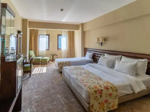 Gazelle Resort & Spa - Photo 3