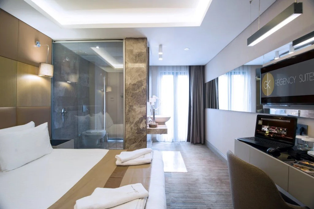 GK Regency Suites - Photo 3