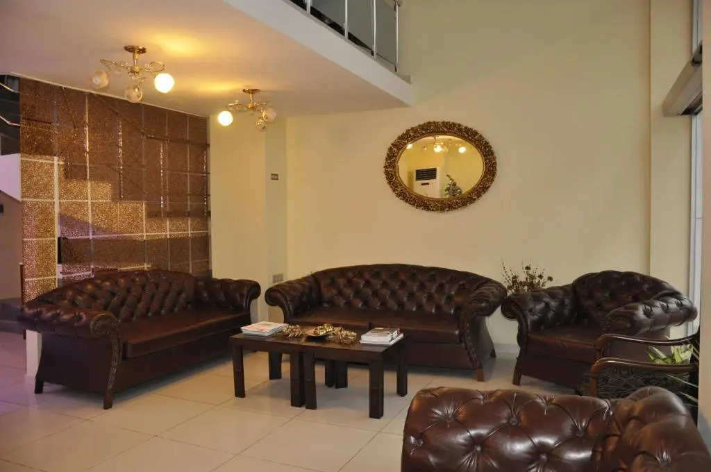 Gloria Tibi Hotel - Photo 2