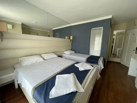 Gold Butik Hotel - Photo 4