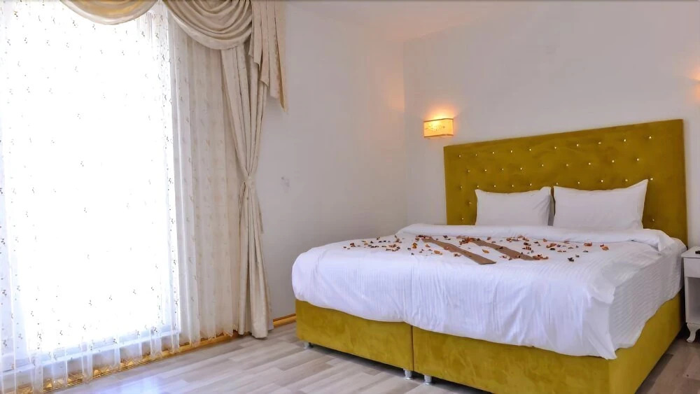 Grand Beyaz Saray Hotel - Photo 4