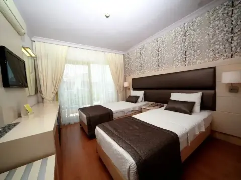 Grand Faros Hotel - Photo 1