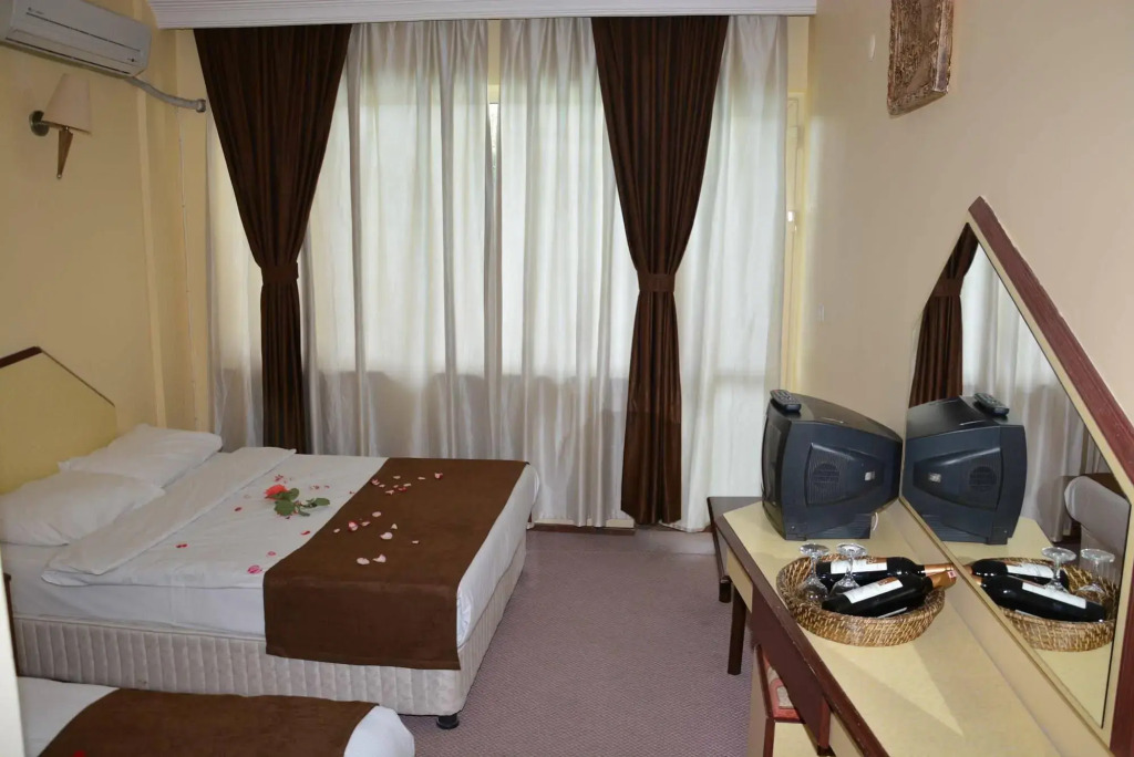 Grand Sevgi Hotel - Photo 1