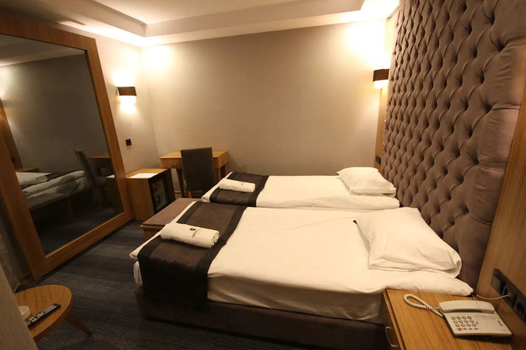 Grand Silay Hotel - Photo 4