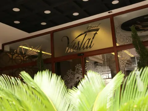Grand Vuslat Hotel - Photo 3