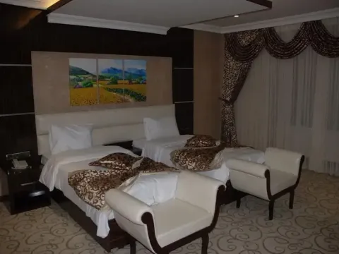 Grandhan Hotel - Photo 3