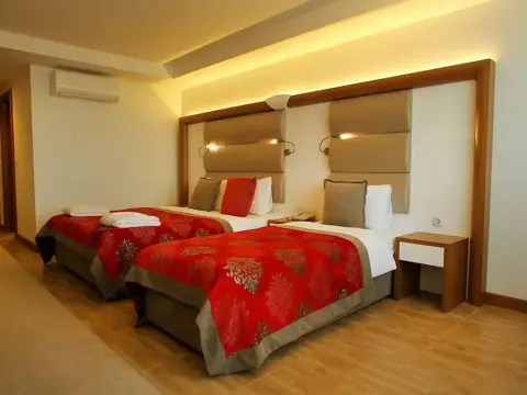 Green Suada Hotel - Photo 4