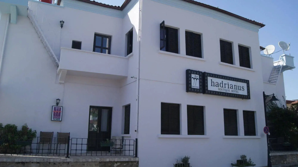 Hadrianus Boutique Hotel - Photo 1