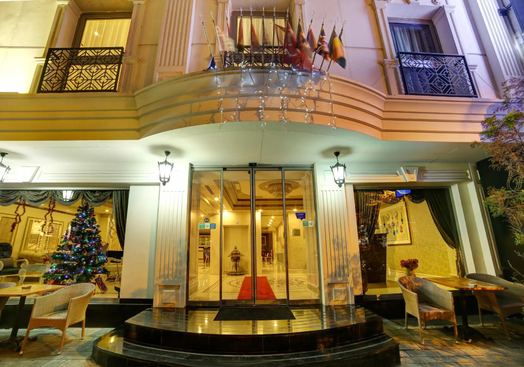 Halifaks Hotel - Photo 2