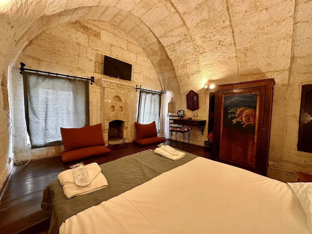 Harkasos Cave Hotel - Photo 4