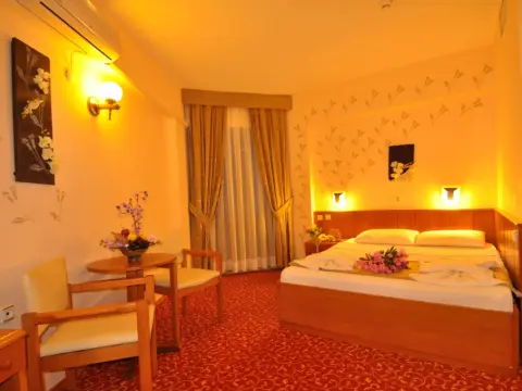 Hermes Hotel - Photo 2