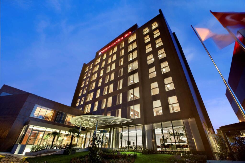 Hilton Garden Inn Istanbul Beylikduzu - Photo 1