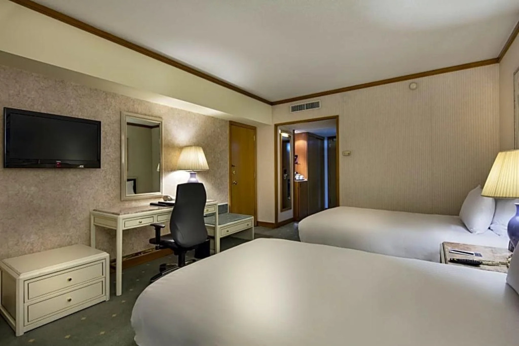 Hilton Izmir - Photo 4