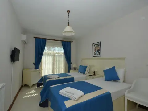 Hotel Casa Villa - Photo 3