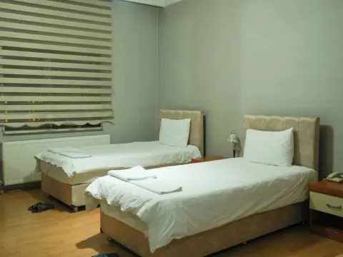 Hotel Ceyhan - Photo 4