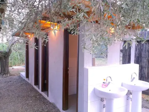Hotel Oiki Beach Camp - Photo 4