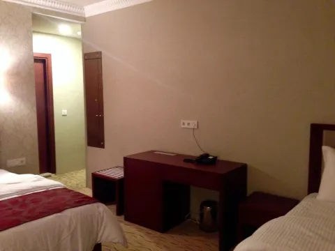 Hotel Oslo - Photo 2