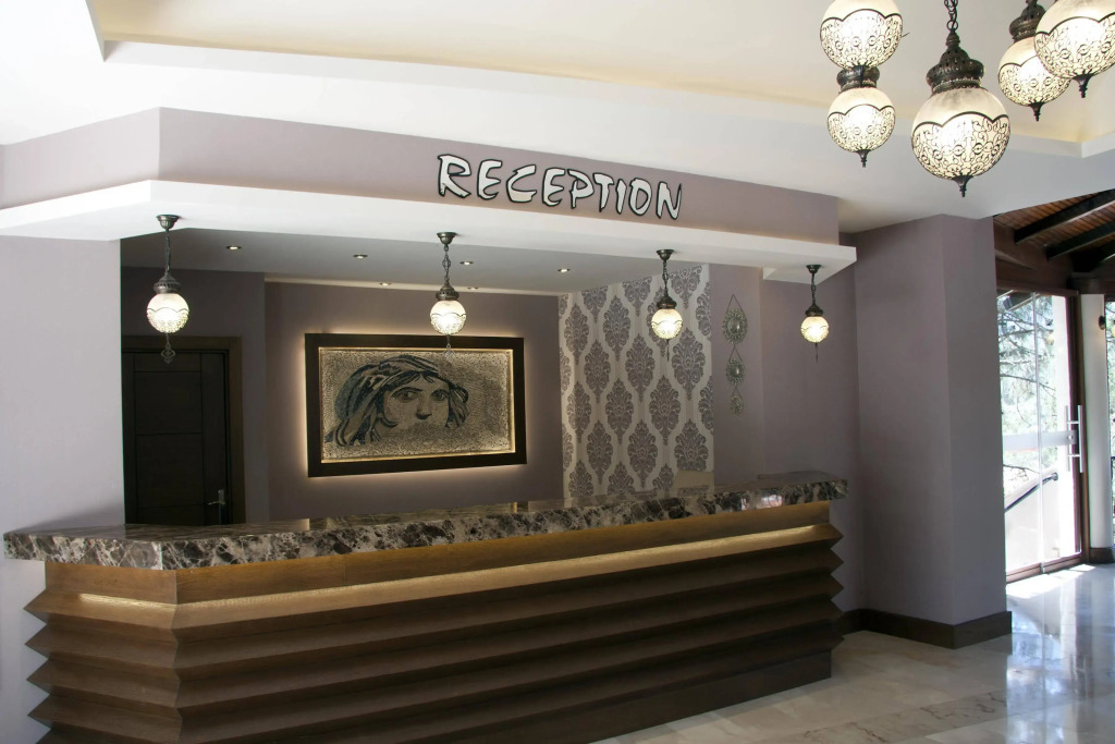 Hotel Pine Valley - Photo 2