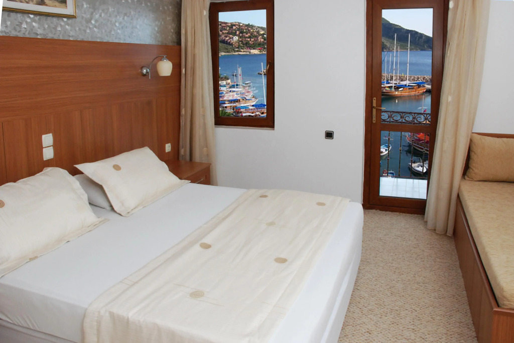 Hotel Pirat - Photo 1