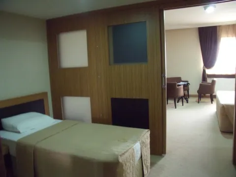 Hotel Rabis - Photo 3