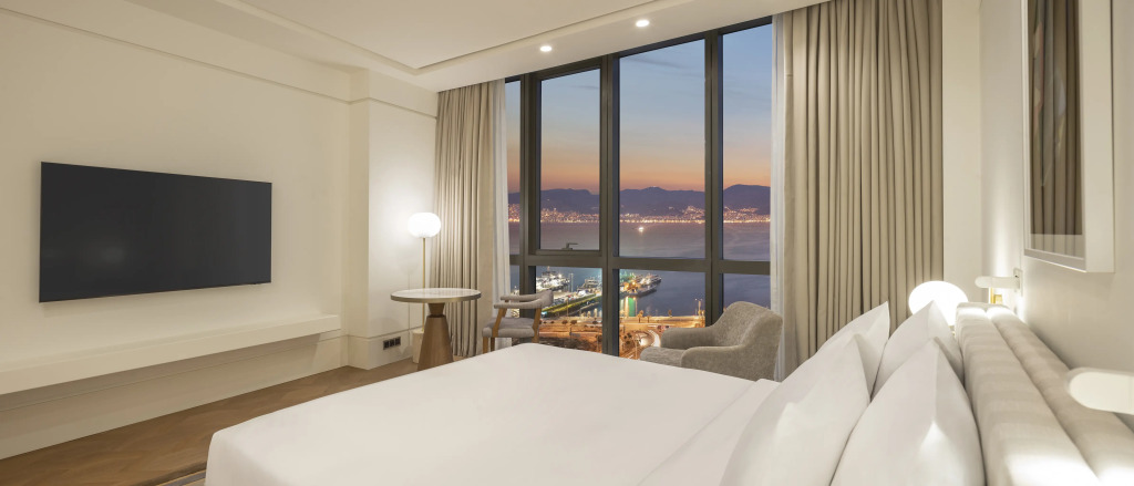 Hyatt Regency Izmir IstinyePark - Photo 4