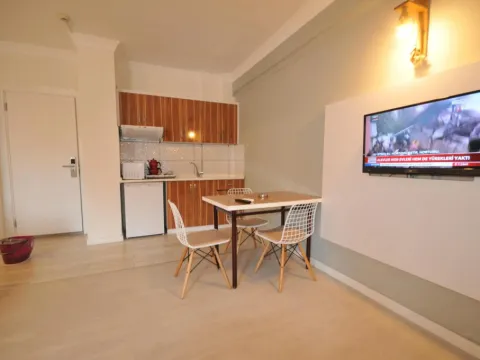 Isla Apartments - Photo 4