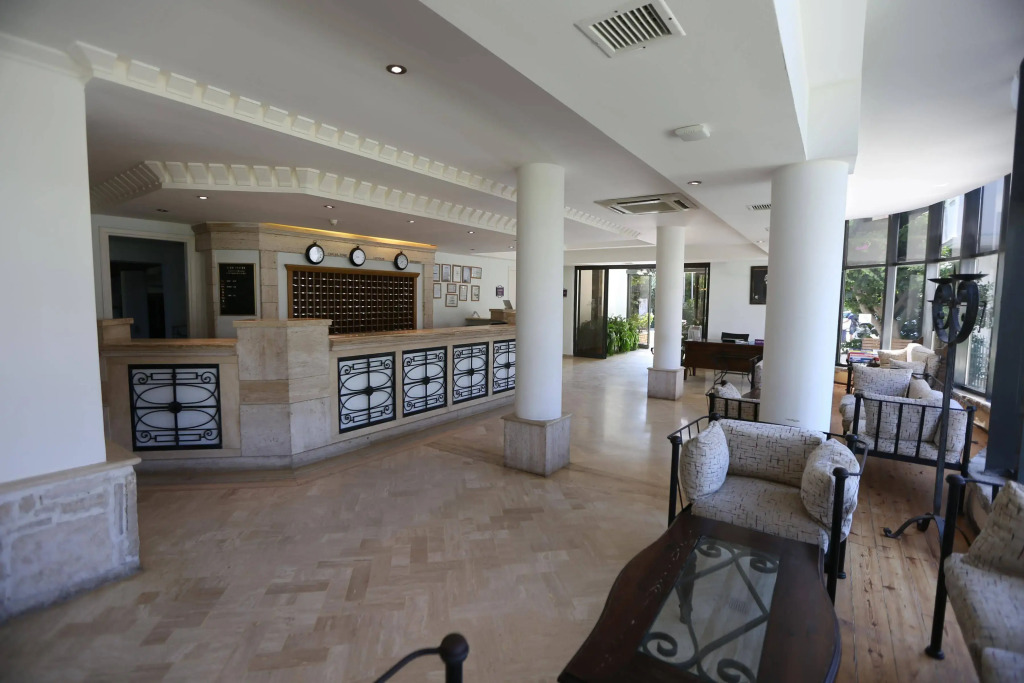 Izer Hotel Beach Club - Photo 1