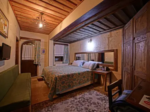 Jerveni Cave Hotel - Photo 2