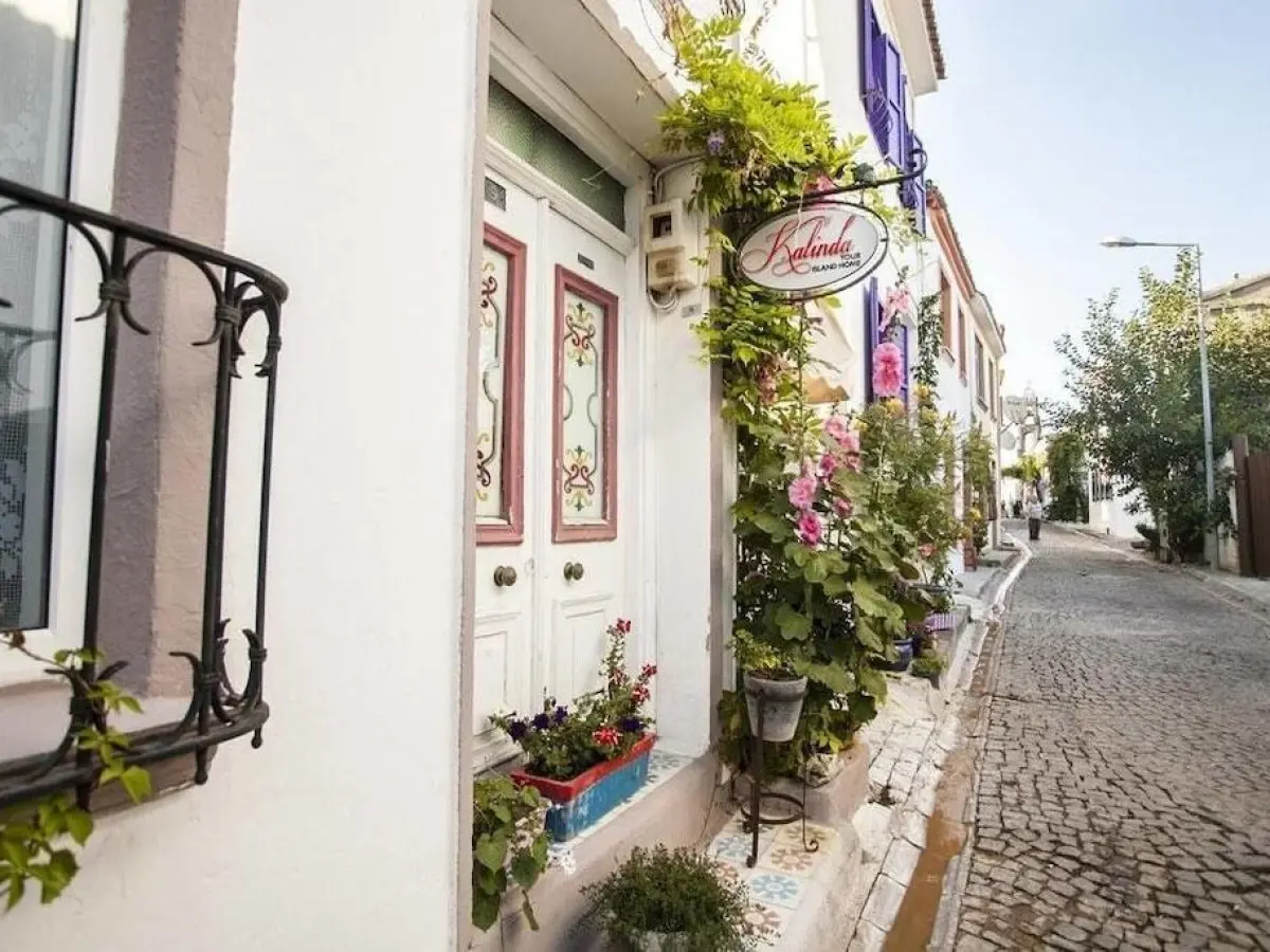 Kalinda Bozcaada (Adult Only)