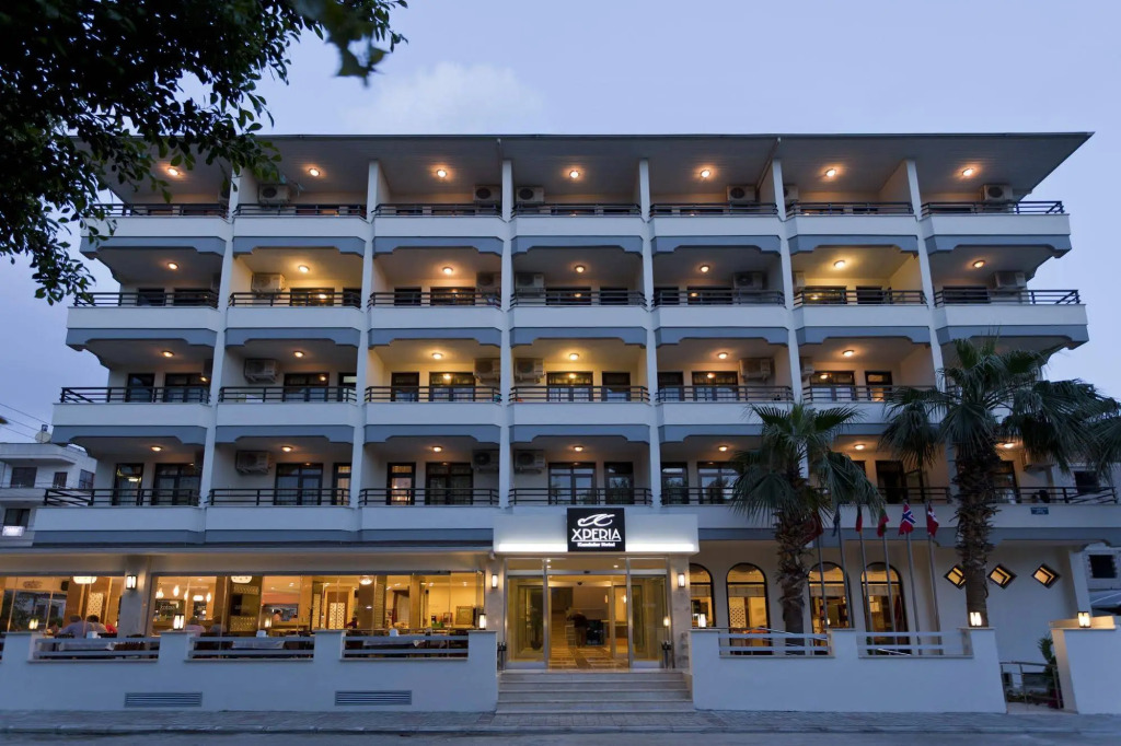 KANDELOR HOTEL