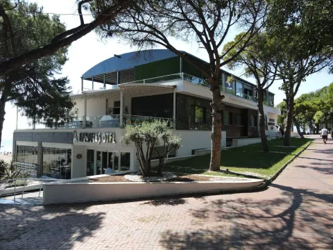 Karakas Hotel - Photo 1