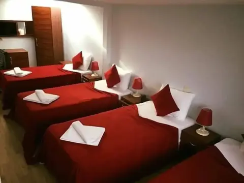 Karyola Otel - Caters to Men - Photo 4