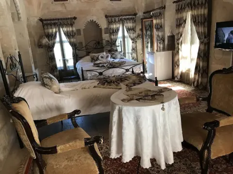 Kasr-I Abbas Hotel - Photo 3