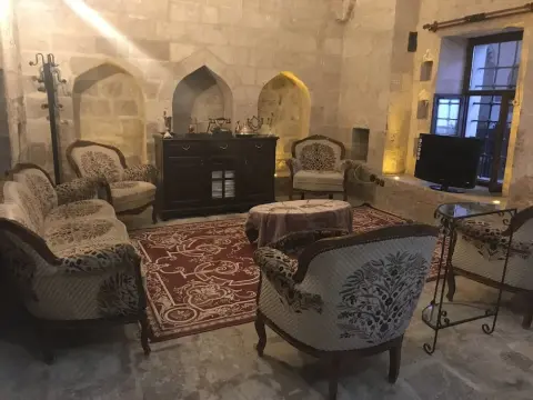 Kasr-I Abbas Hotel - Photo 2