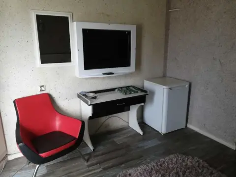 Katan Hotel - Photo 2